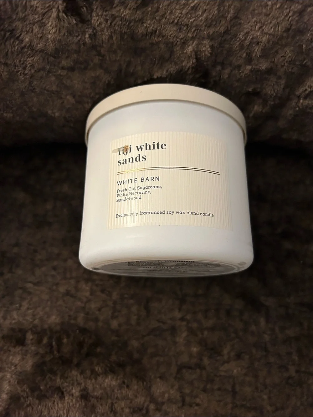 White Barn White 3-Wick Scented Candle in Frosted Glass - Picture 2 of 4